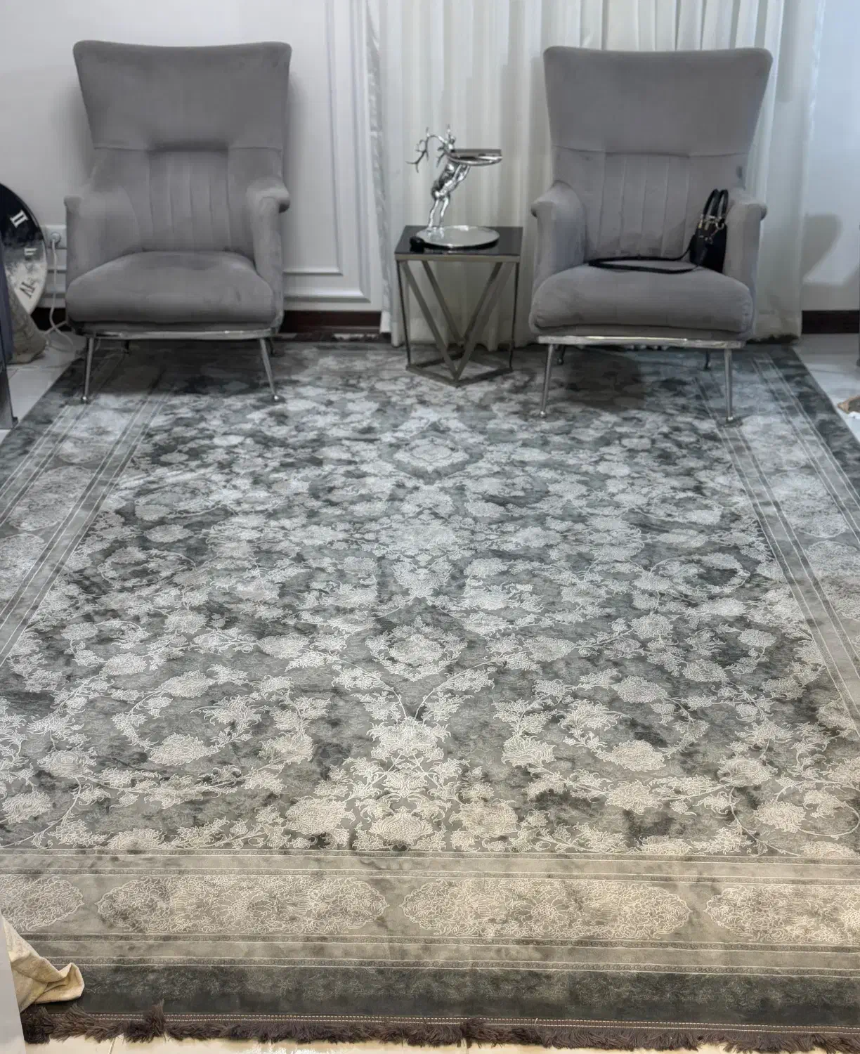 فرش|فرش|پردیس, فاز ۹|دیوار