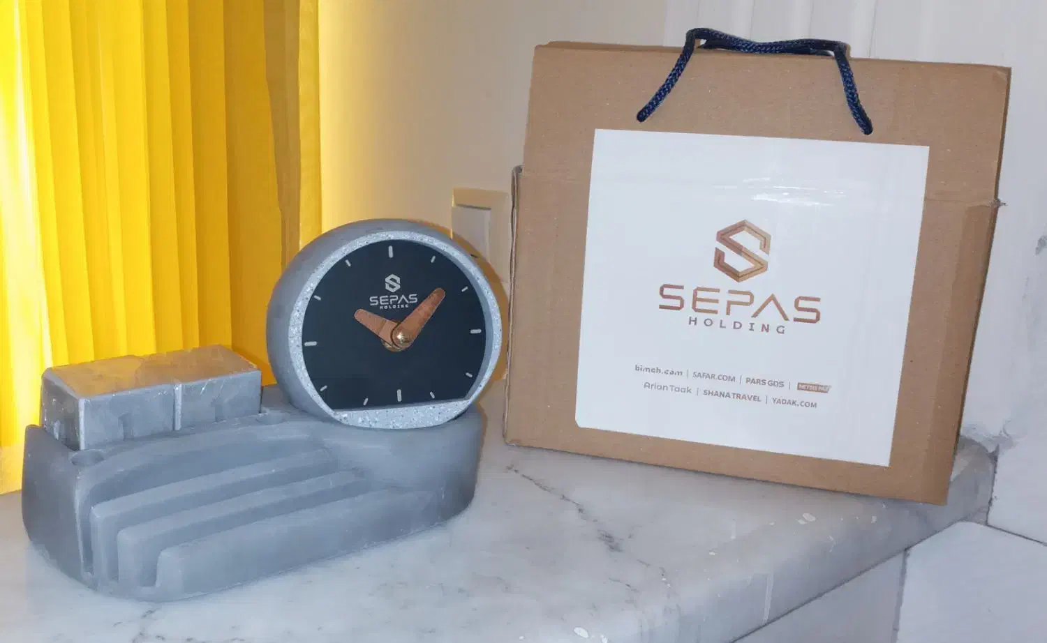 ساعت و تقویم رو میزی بتنی نو|ساعت دیواری و تزئینی|تهران, خواجه نظام الملک|دیوار