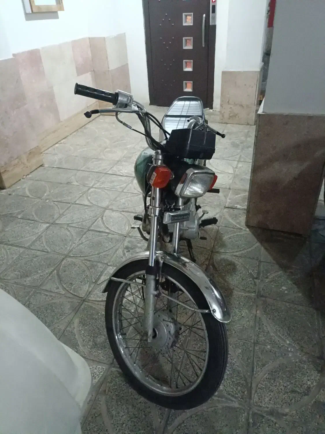 هندا125زمرد مدا95|موتورسیکلت|تهران, هفده شهریور|دیوار