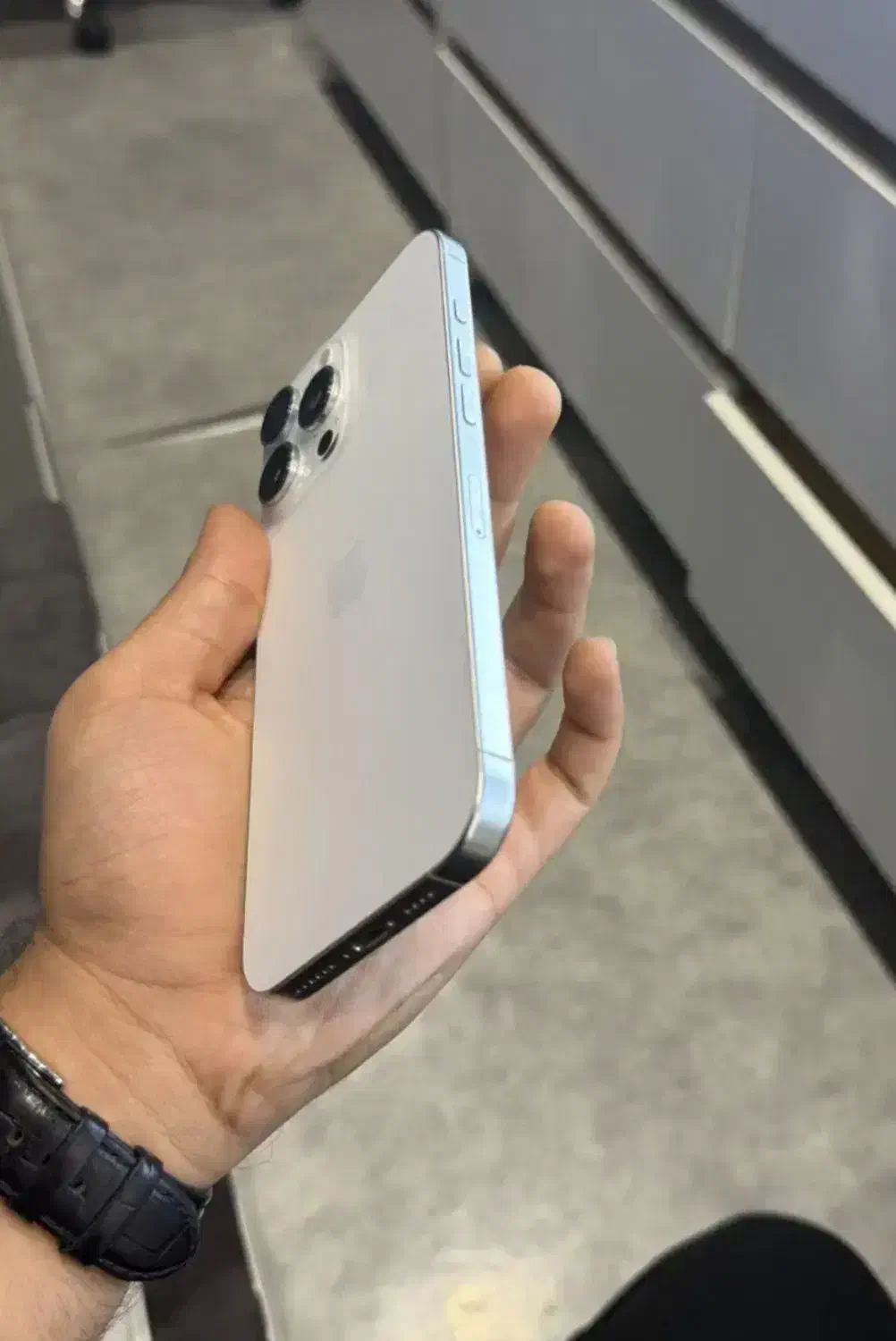 16پرومکس سفید ریجستری|موبایل|زنجان, |دیوار