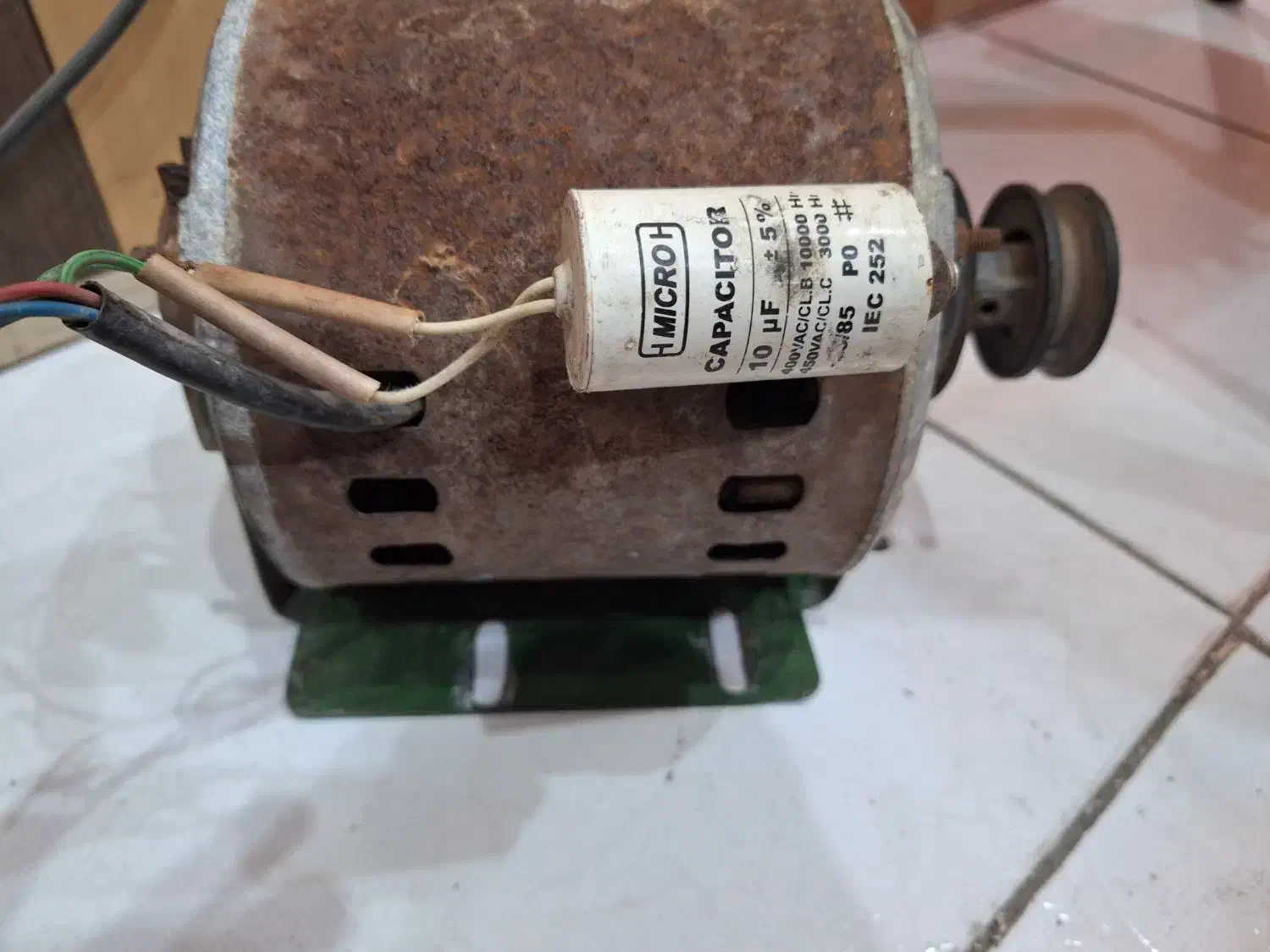 یک عددموتورلباسشوی|ماشین لباسشویی و خشککن لباس|کرمان, |دیوار