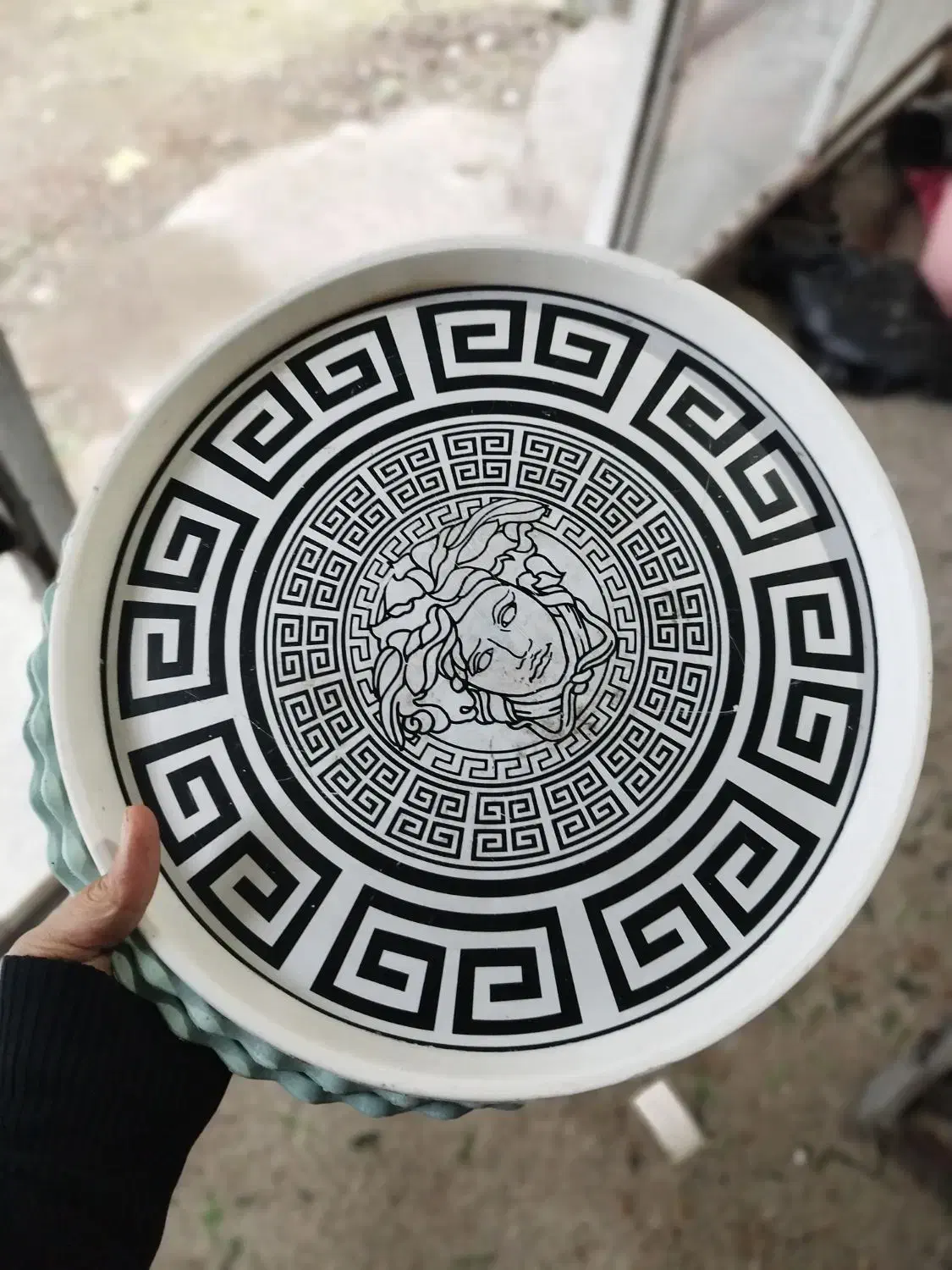 سینی و قوری و جانونی و سطل اشغال|ظروف سرو و پذیرایی|لاهیجان, لیل|دیوار