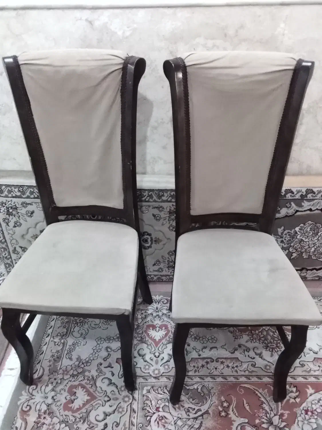 صندلی چوبی|میز و صندلی غذاخوری|قم, طلاب غیر ایرانی|دیوار