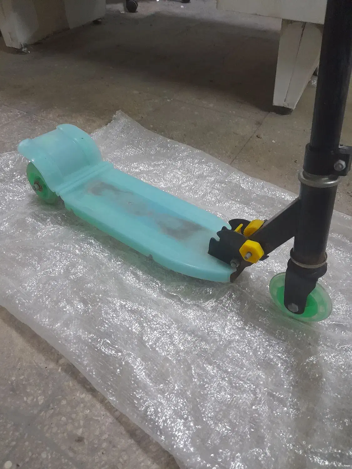 اسکوتر سه چرخ|دوچرخه، اسکیت، اسکوتر|قم, باسکول|دیوار