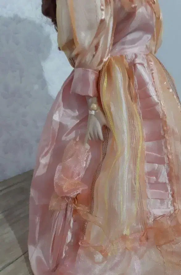 عروسک سرامیکی|اسباب‌بازی بچه|سنندج, |دیوار