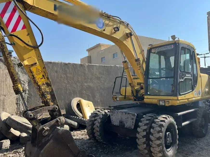 بیل ۱۳۰خط شش موتور وپمپ خط ۷|خودرو سنگین|اصفهان, شفق|دیوار