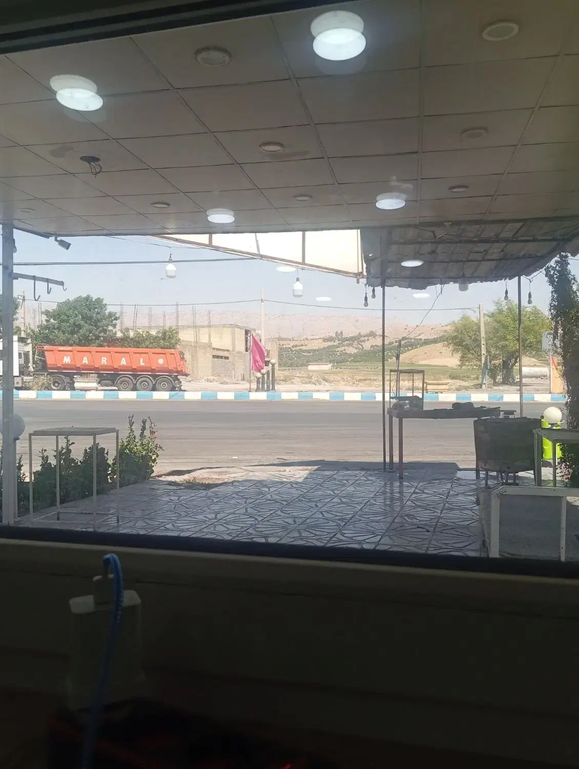 نیازمند یک نیروی کار برای رستوران.|استخدام خدمات فروشگاه و رستوران|بوستان, |دیوار