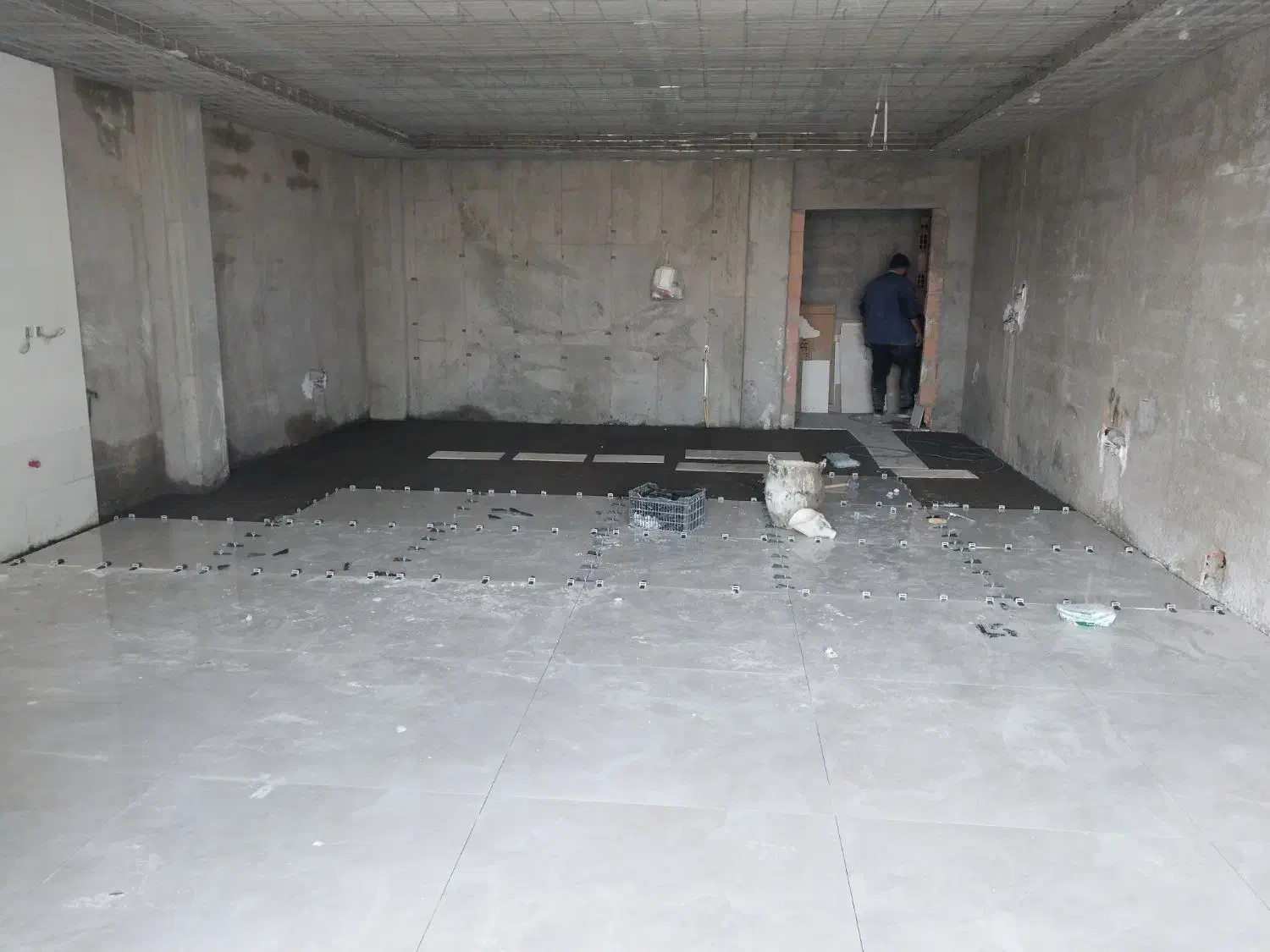 شاگرد کاشیکار نیازمندم|استخدام معماری، عمران و ساختمانی|گرگان, |دیوار