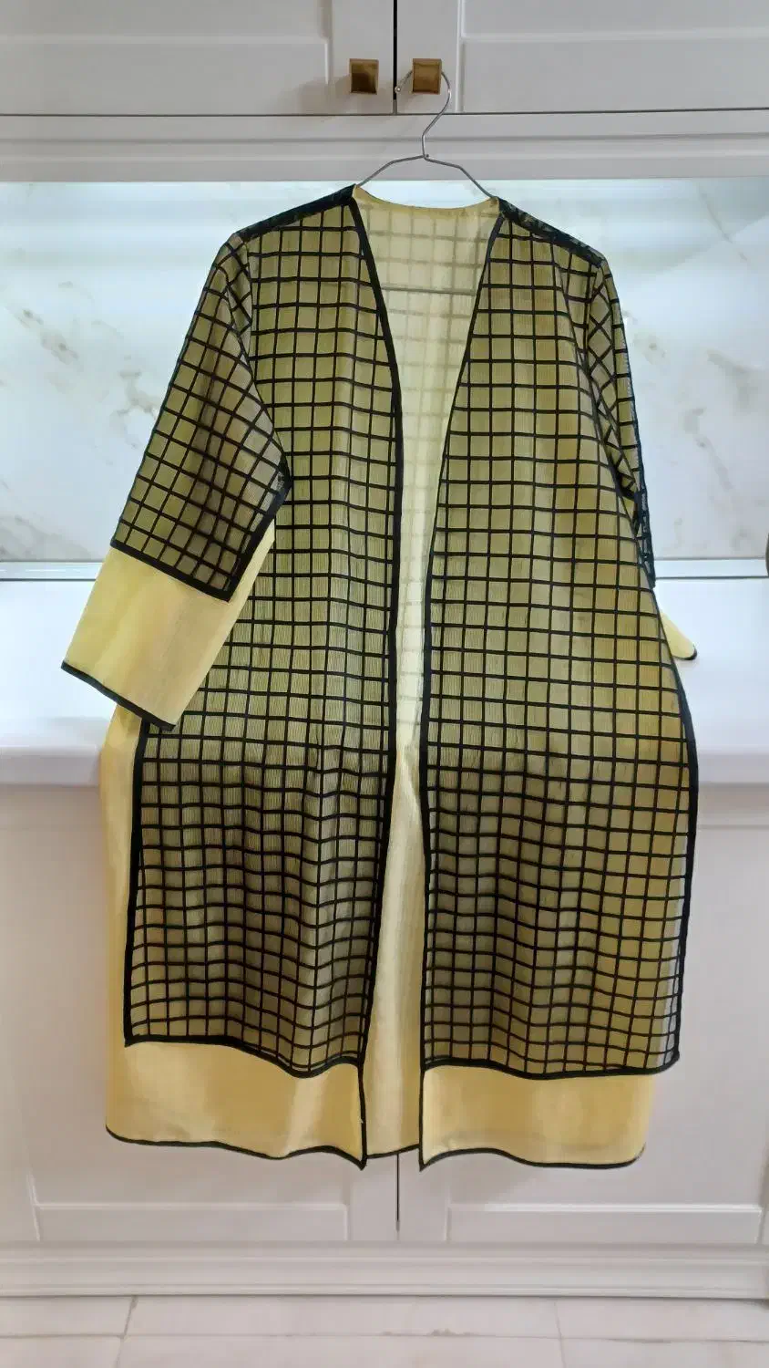 مانتو|لباس|قم, باغ کرباسی|دیوار