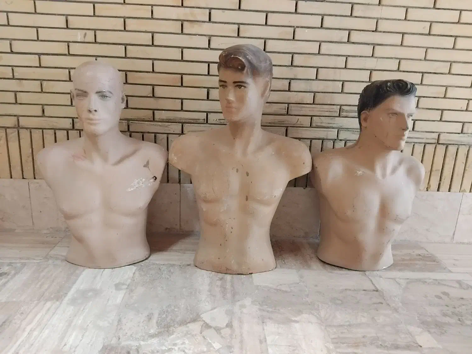 مانکن|فروشگاه و مغازه|تربتحیدریه, بالا ولایت|دیوار