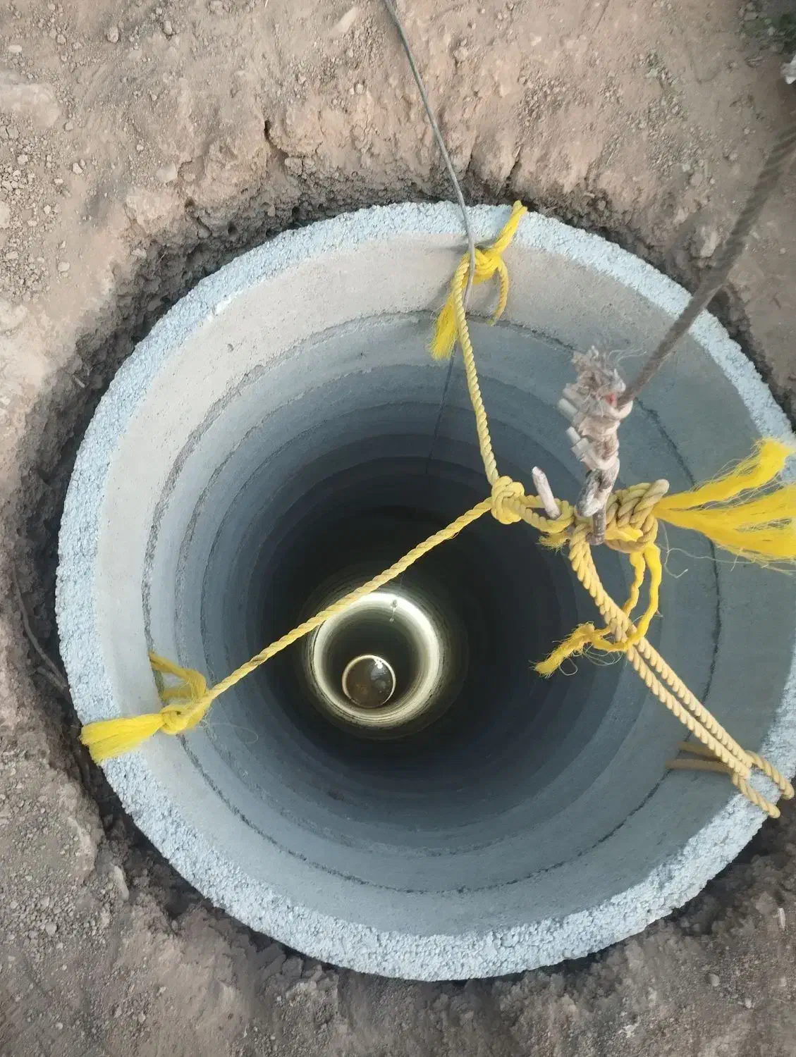 مقنی و چاه کن|خدمات پیشه و مهارت|ملایر, |دیوار