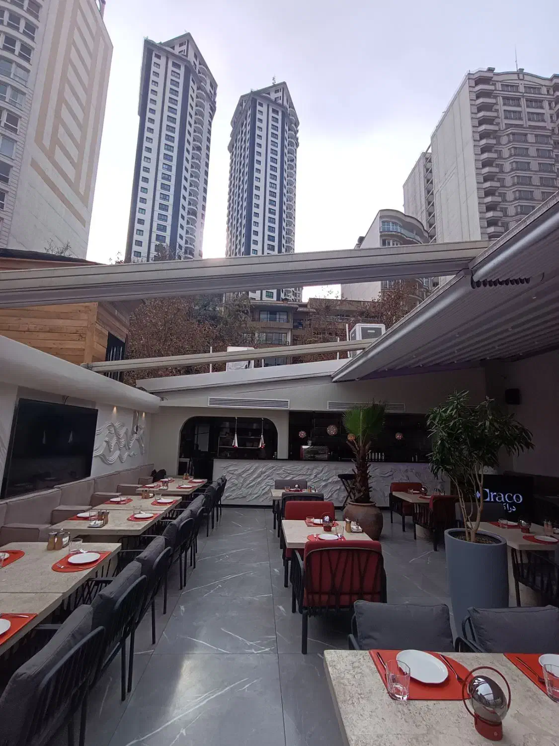 نیروی کار رستوران دراکو|استخدام خدمات فروشگاه و رستوران|تهران, الهیه|دیوار