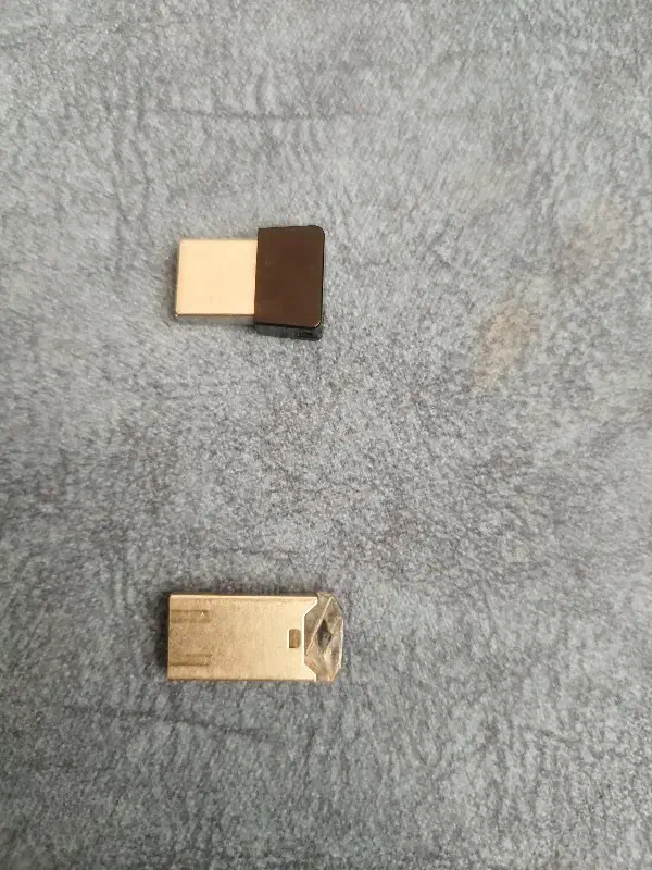 فلش 8گیگ|قطعات و لوازم جانبی رایانه|گلبهار, شهر جدید گلبهار|دیوار