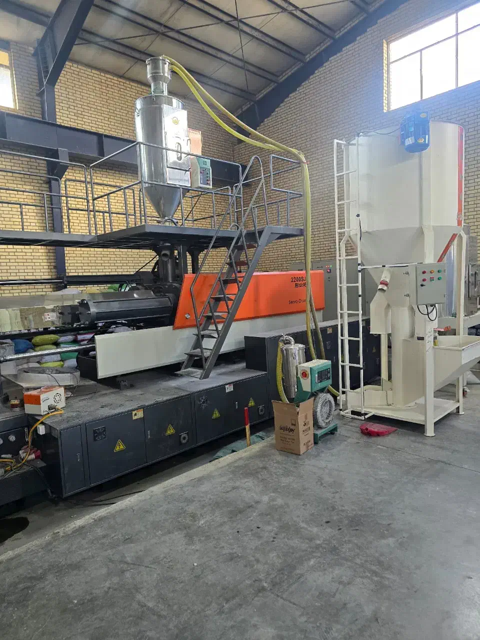 خدمات دستگاه تزریق|ماشینآلات صنعتی|تهران, فرودگاه مهرآباد|دیوار