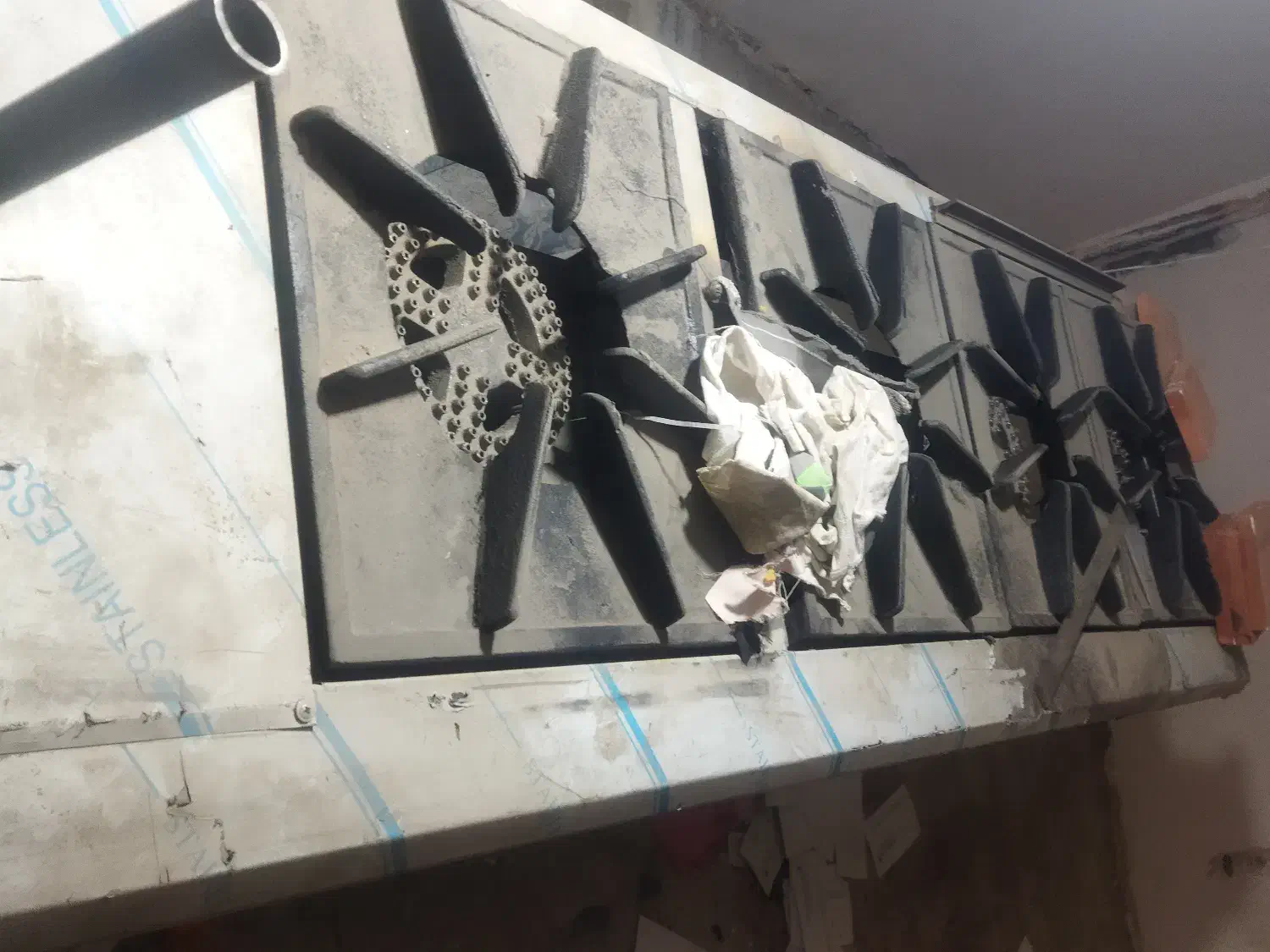 تنور  فر  و مقداری لوازم رستوران|کافی‌شاپ و رستوران|بهارستان, |دیوار