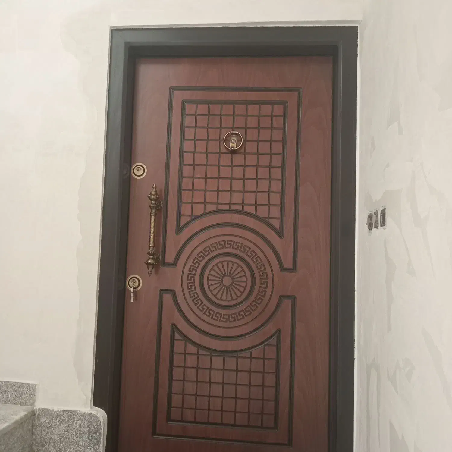 نصاب ونصب درب ضدسرقت و اتاقی چوبی|خدمات پیشه و مهارت|تبریز, |دیوار