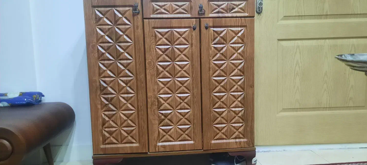 آینه و کنسول و میز تلویزیون و جاکفشی|بوفه، ویترین، کنسول|هشتگرد, شهرک پارسیان|دیوار