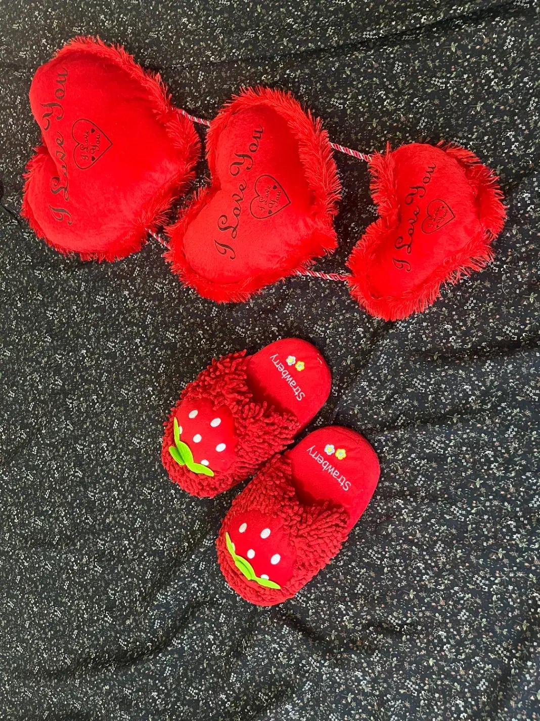 دمپایی رو فرشی|کفش و لباس بچه|شاهدشهر, |دیوار