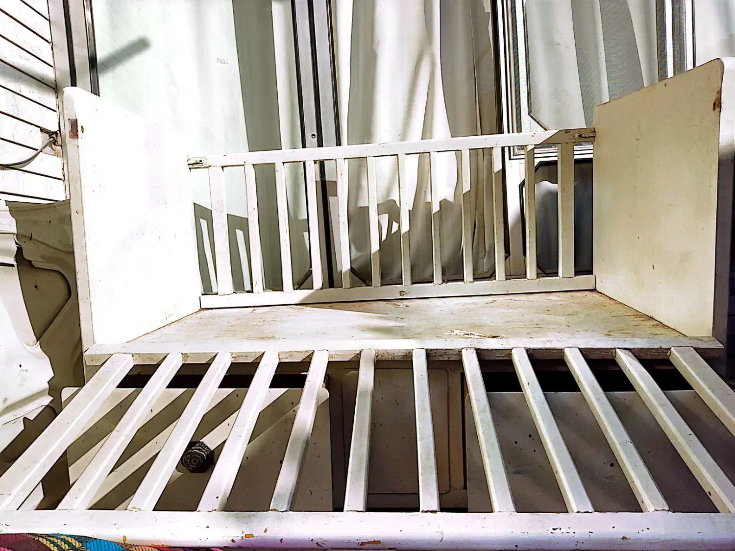 تخت و گهواره کودک|تخت و سرویس خواب|نجف‌آباد, گلدشت|دیوار