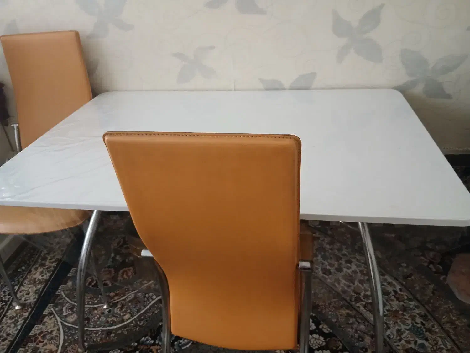 میزنهارخوری ۴ نفره با۴ تاصندلی درحدنو|میز و صندلی غذاخوری|مشهد, فارغ التحصیلان|دیوار