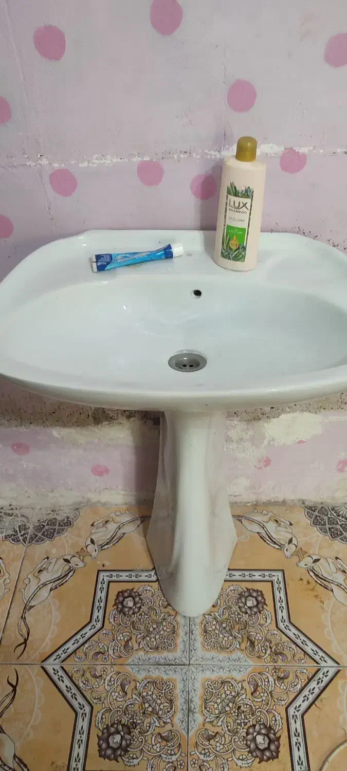 روشویی|لوازم سرویس بهداشتی|بناب, |دیوار