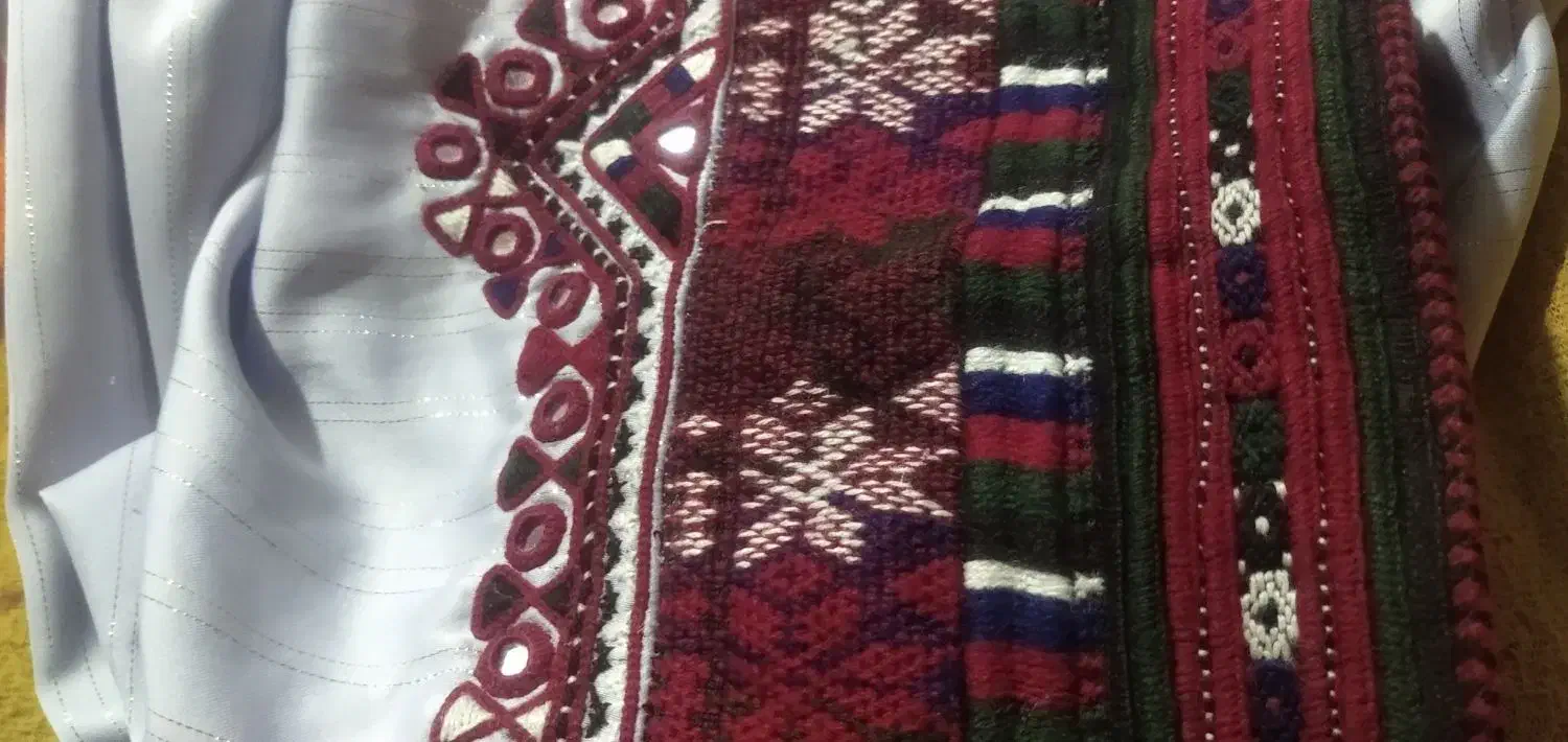 لباس فروشی|لباس|سراوان, |دیوار