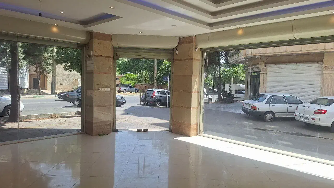 اجاره مغازه ۴۰ متری|اجارهٔ مغازه و غرفه|هشتگرد, شهرک راه آهن|دیوار