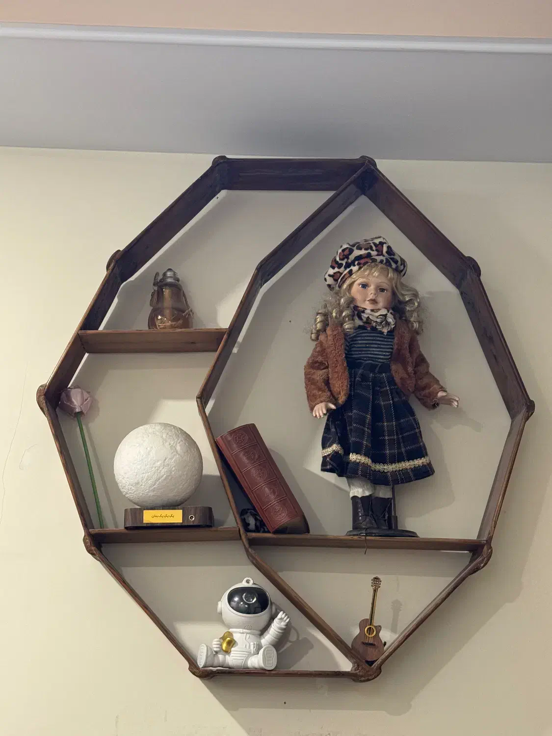 شلف چوبی دست ساز طرح ماه|کتابخانه، شلف، قفسههای دیواری|تهران, شادمان|دیوار