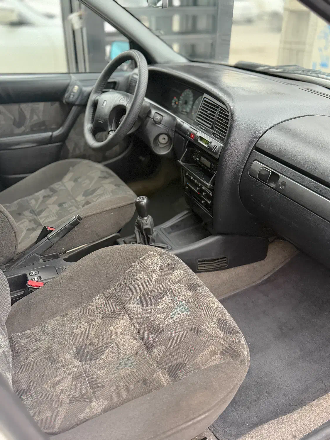 زانتیا ۸۸ یه گلگیر رنگ بدون توضیح|خودرو سواری و وانت|آمل, |دیوار