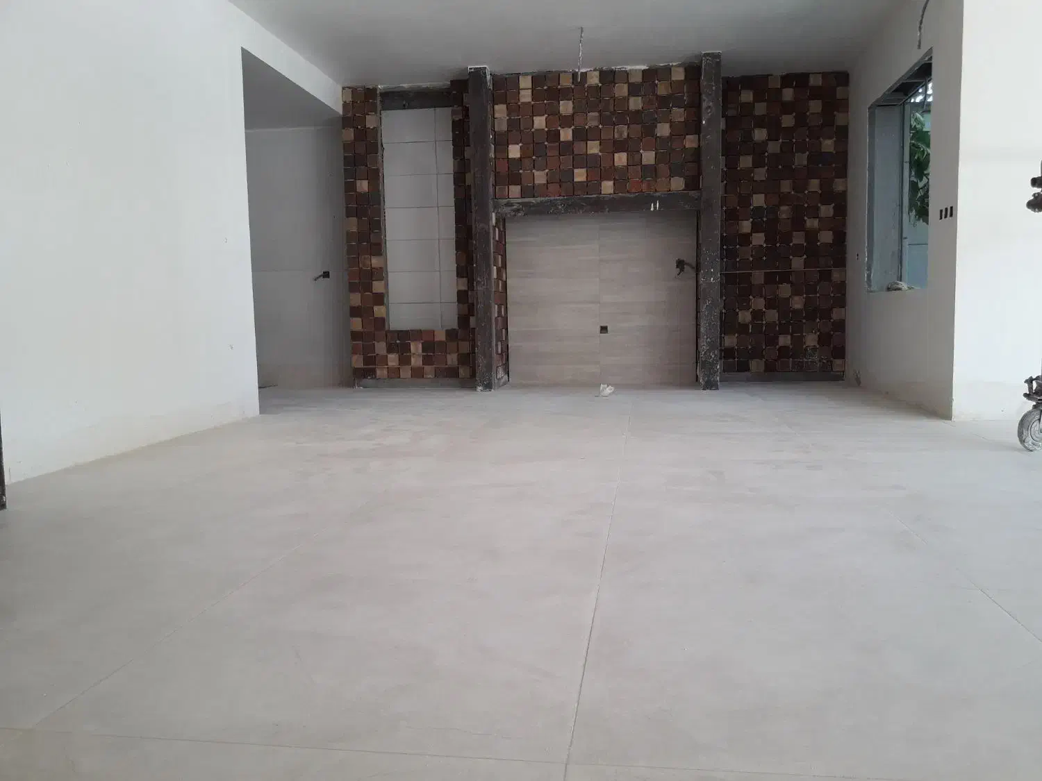 استخدام شاگرددوغاب ریزبرای کاشیکاری.محدوده برخوار|استخدام معماری، عمران و ساختمانی|برخوار, |دیوار