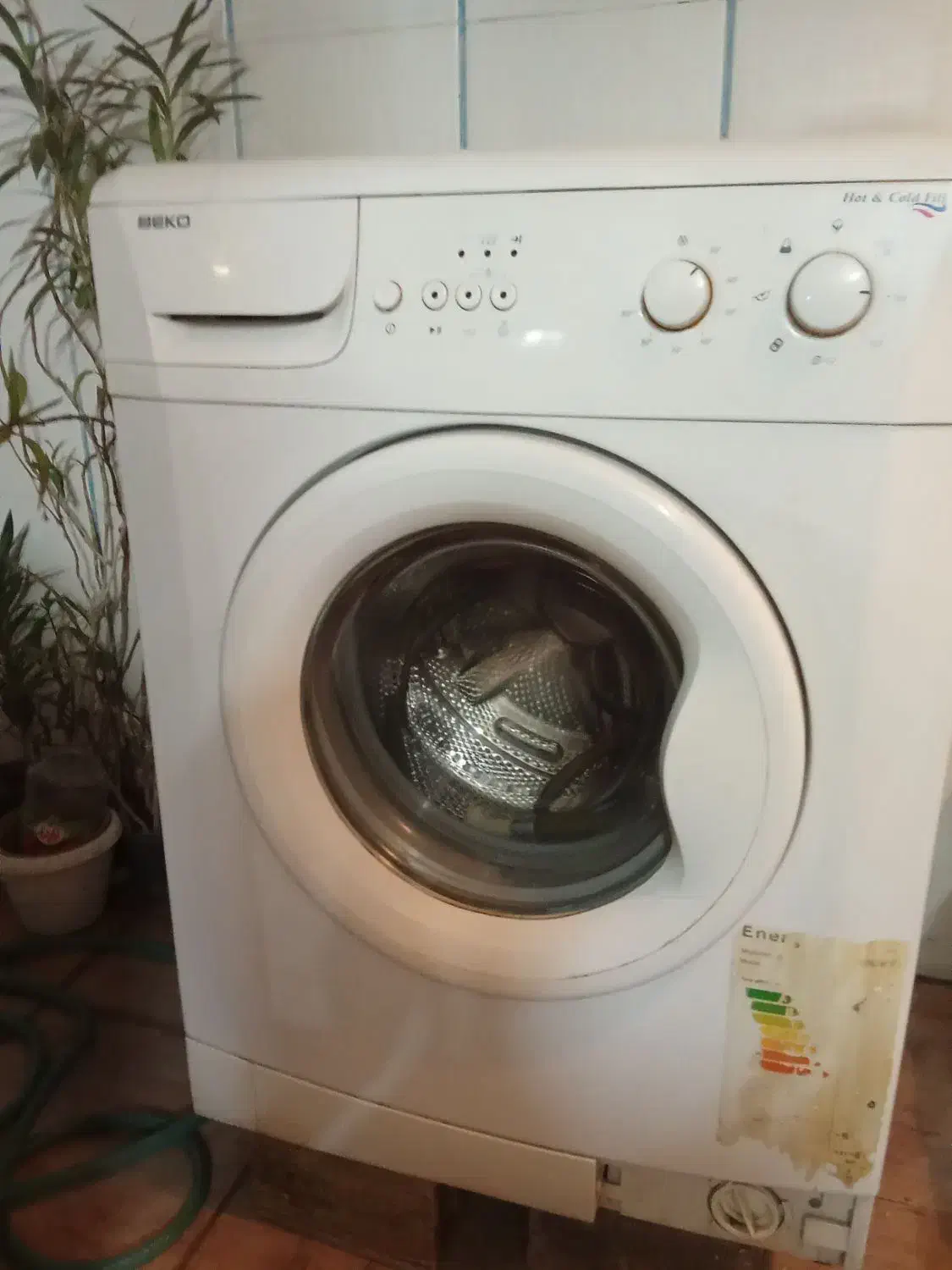 لباس شویی|ماشین لباسشویی و خشک‌کن لباس|اصفهان, گرکان|دیوار