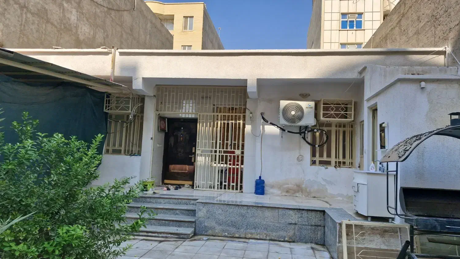 ویلایی آزادگان نزدیک پارک آزادگان 300 متر شمالی|فروش خانه و ویلا|بندرعباس, |دیوار