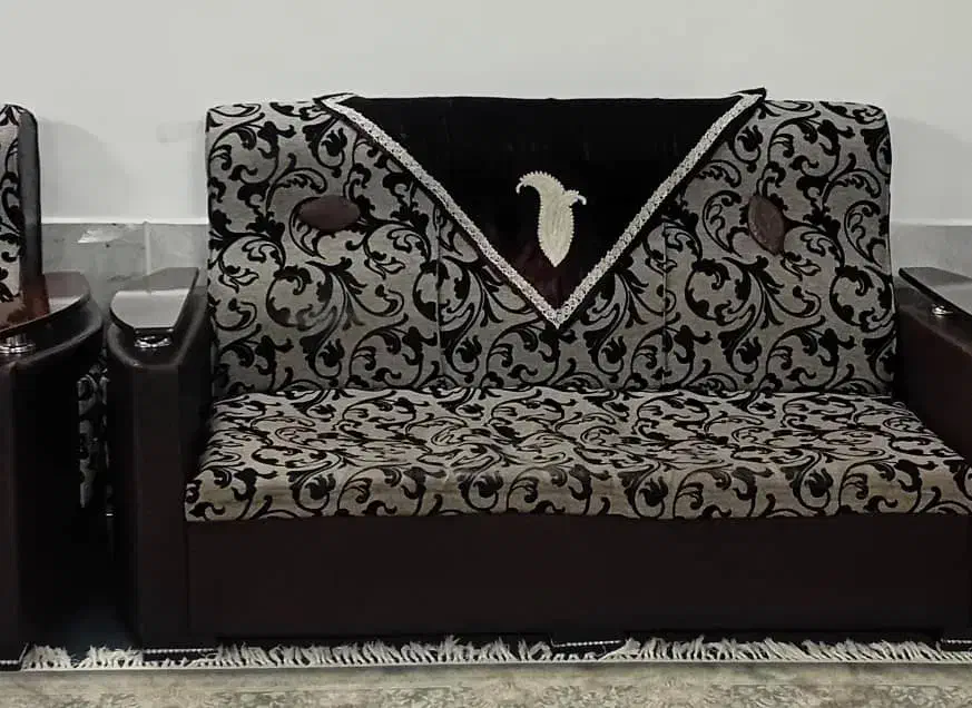 مبل و پشتی|مبلمان خانگی و میز عسلی|جهرم, |دیوار