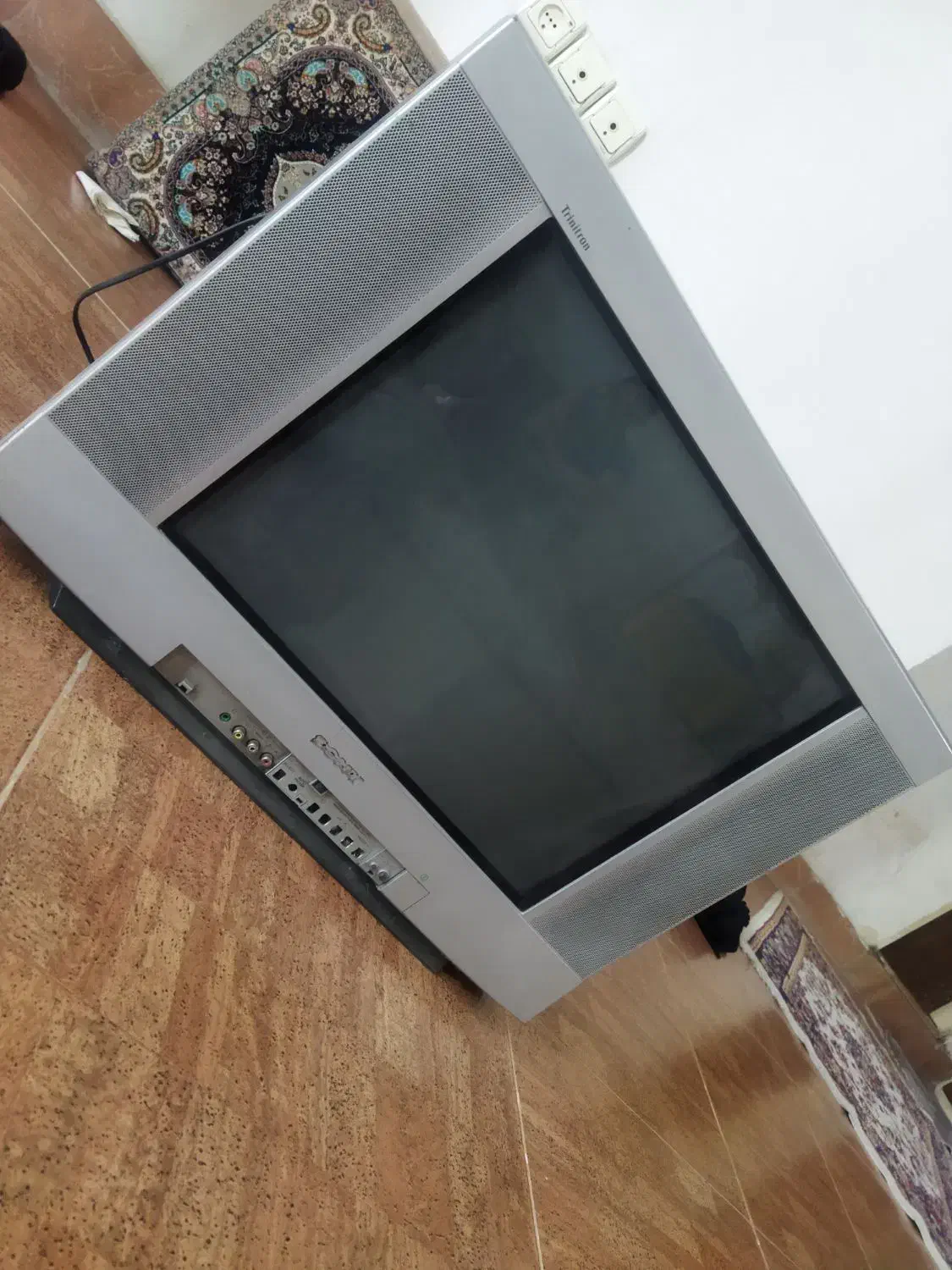 دو عدد تلویزیون سالم ۲۱ اینچ|تلویزیون و پروژکتور|قزوین, |دیوار