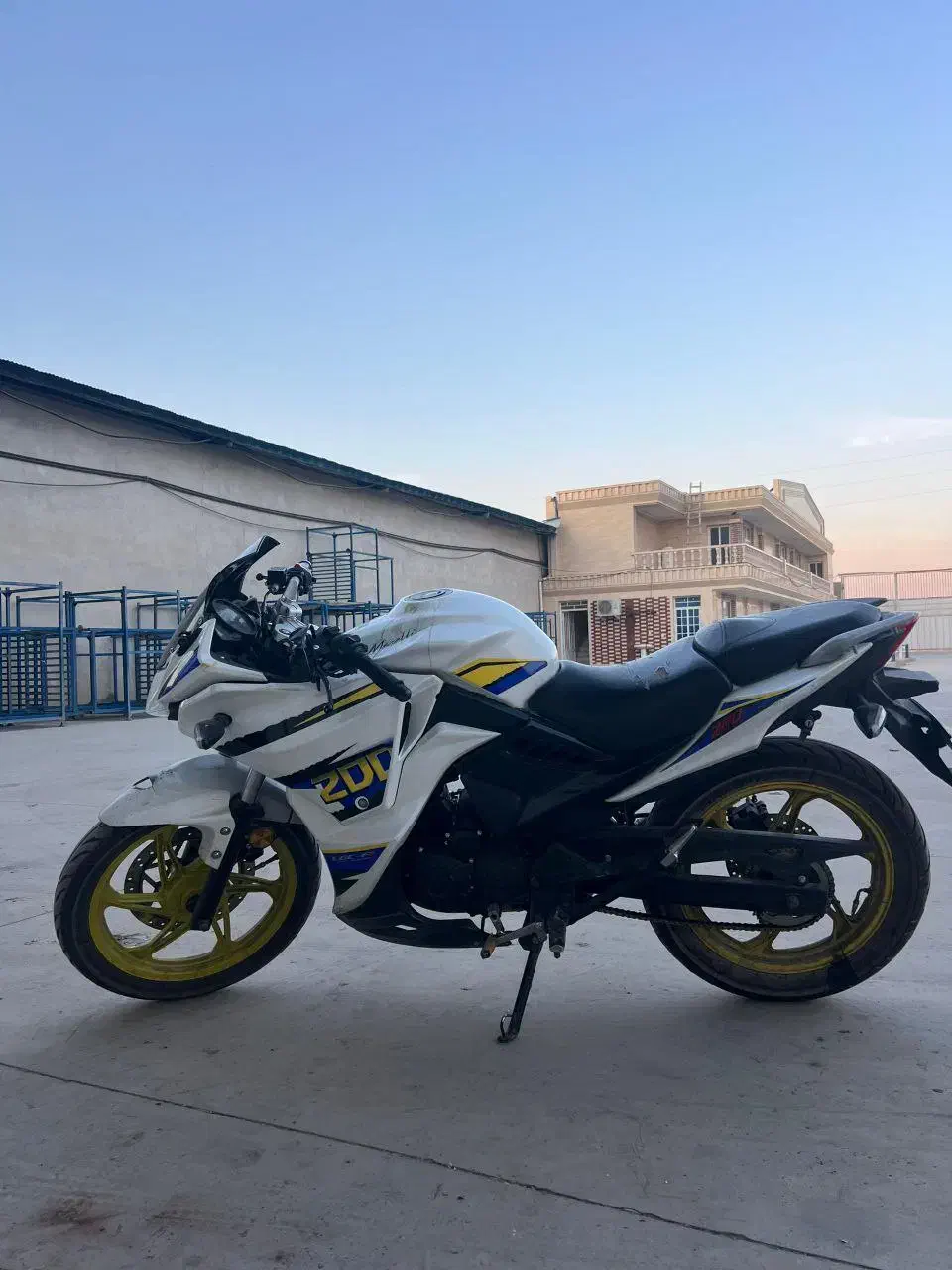 مگلی۲۰۰|موتورسیکلت|دزفول, |دیوار