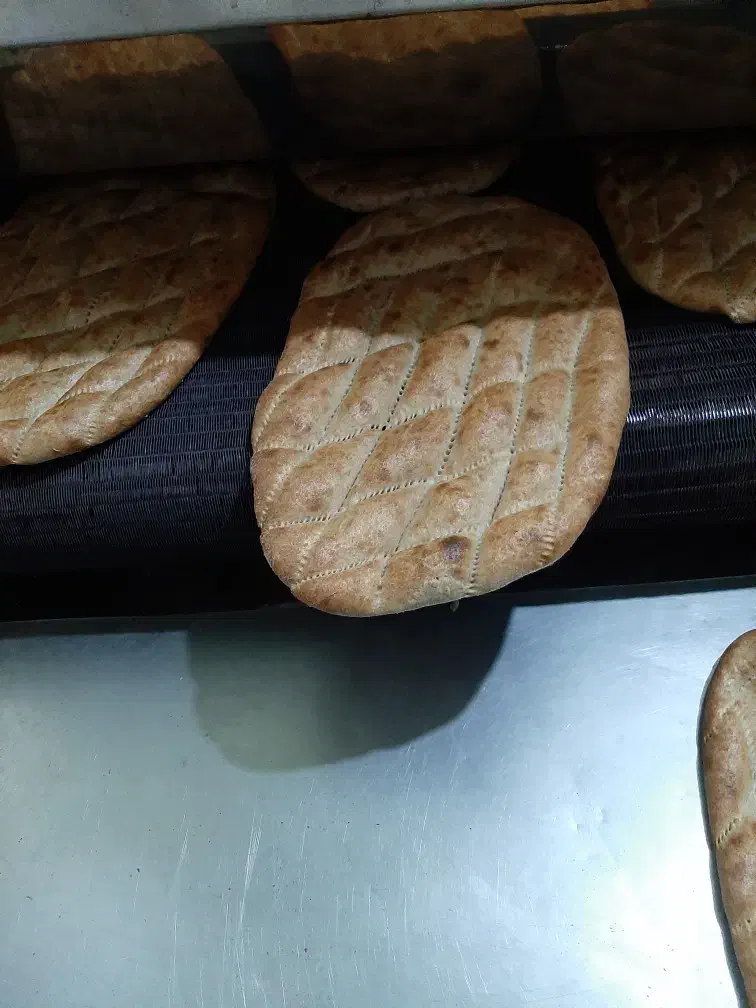 شاطر نون بزرگ تافتون(سیستانی) نهبندان|استخدام خدمات فروشگاه و رستوران|زابل, |دیوار