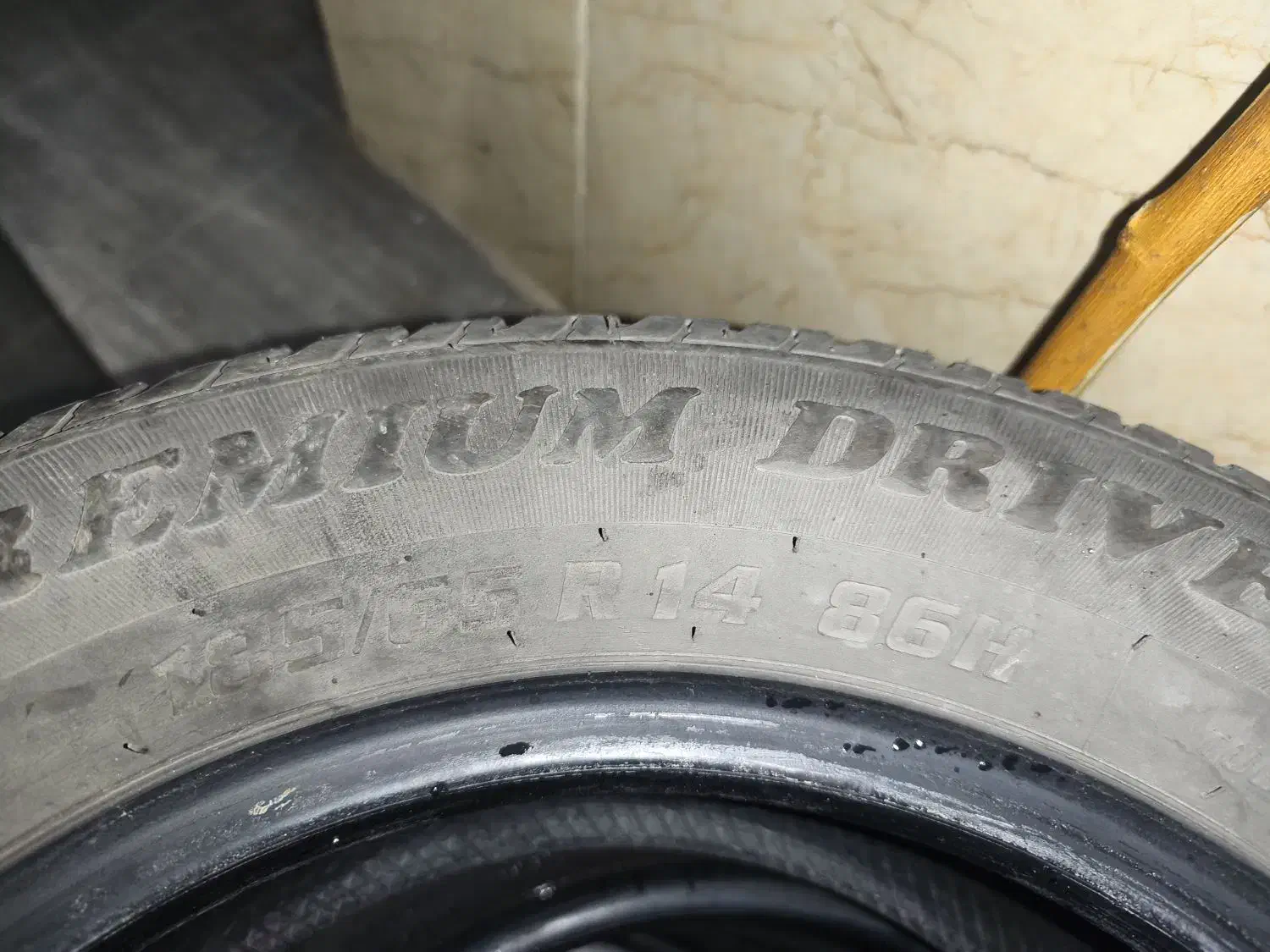 لاستیک|قطعات یدکی و لوازم جانبی|قم, نیروگاه|دیوار