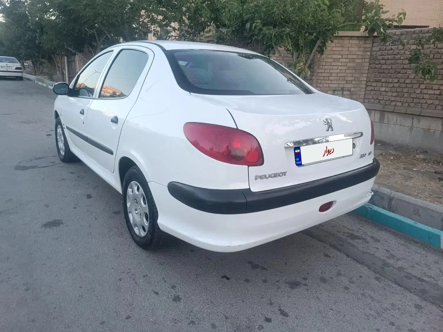 206sD V8|خودرو سواری و وانت|همدان, |دیوار