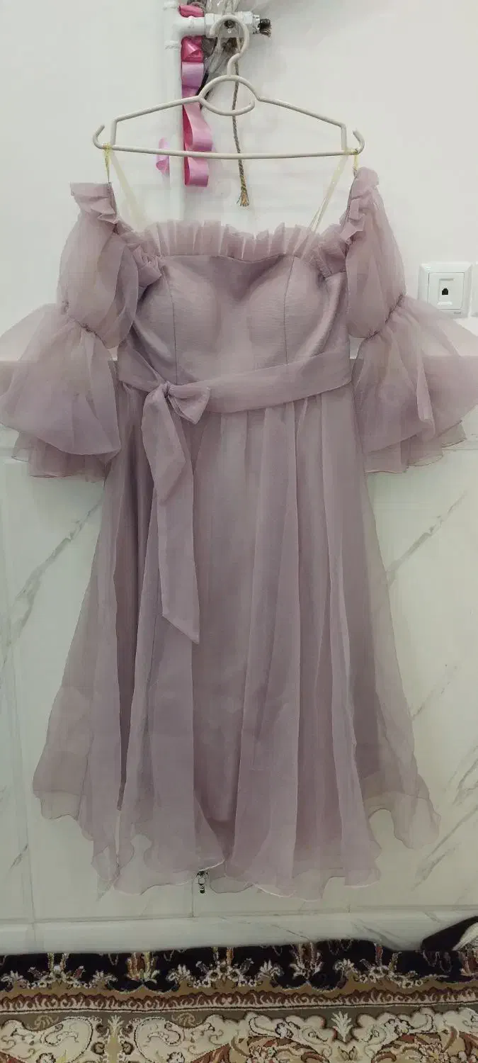 لباس مجلسی|لباس|قم, چهل درخت|دیوار