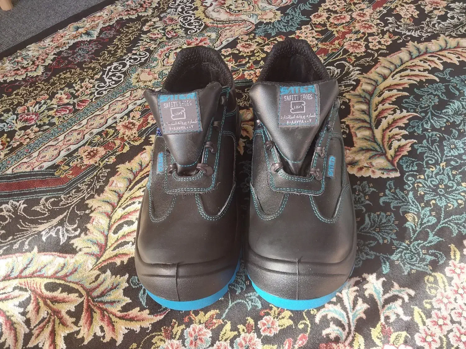 کفش کار|کیف، کفش، کمربند|قم, تولید دارو و یخچال|دیوار