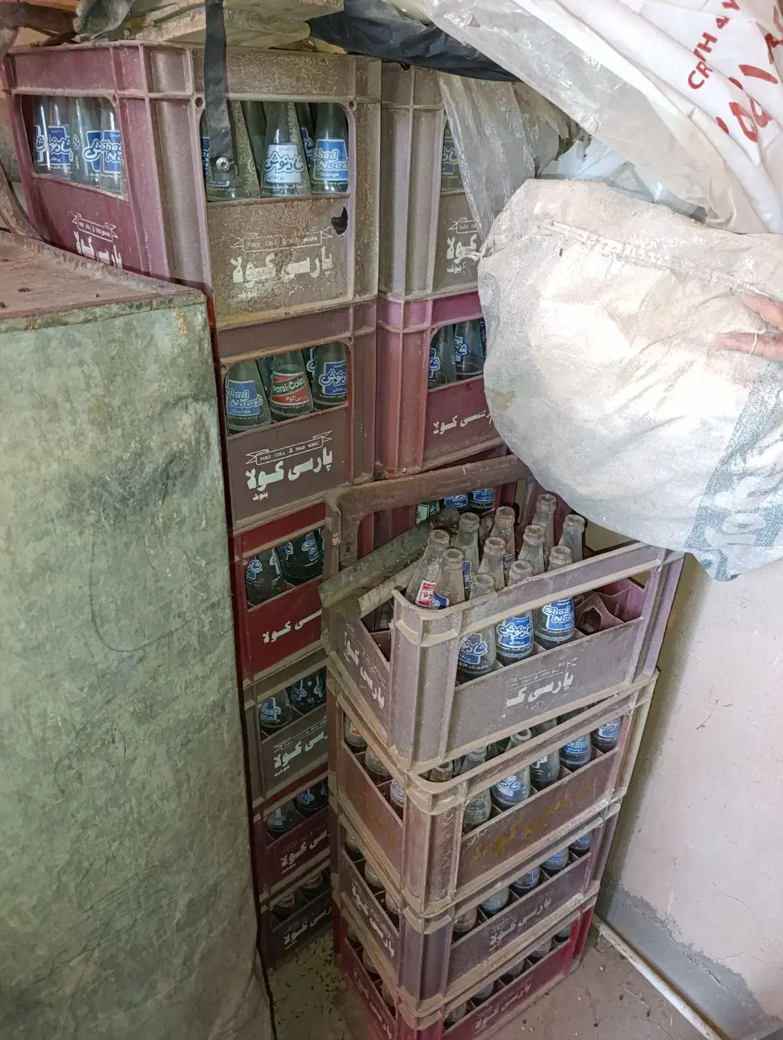 شیشه نوشابه قدیمی|فروشگاه و مغازه|چگنی, |دیوار