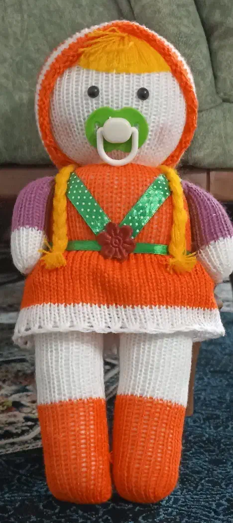 عروسک|اسباببازی بچه|قرچک, پارس سرام|دیوار