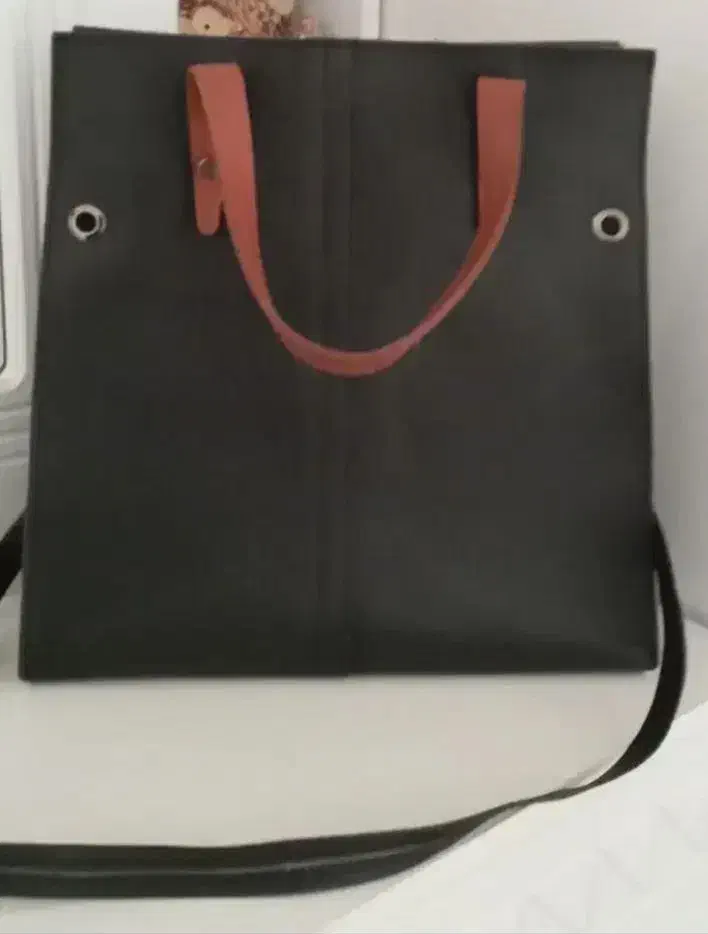 کیف چرم بزرگ وجادار|کیف، کفش، کمربند|قروه, |دیوار