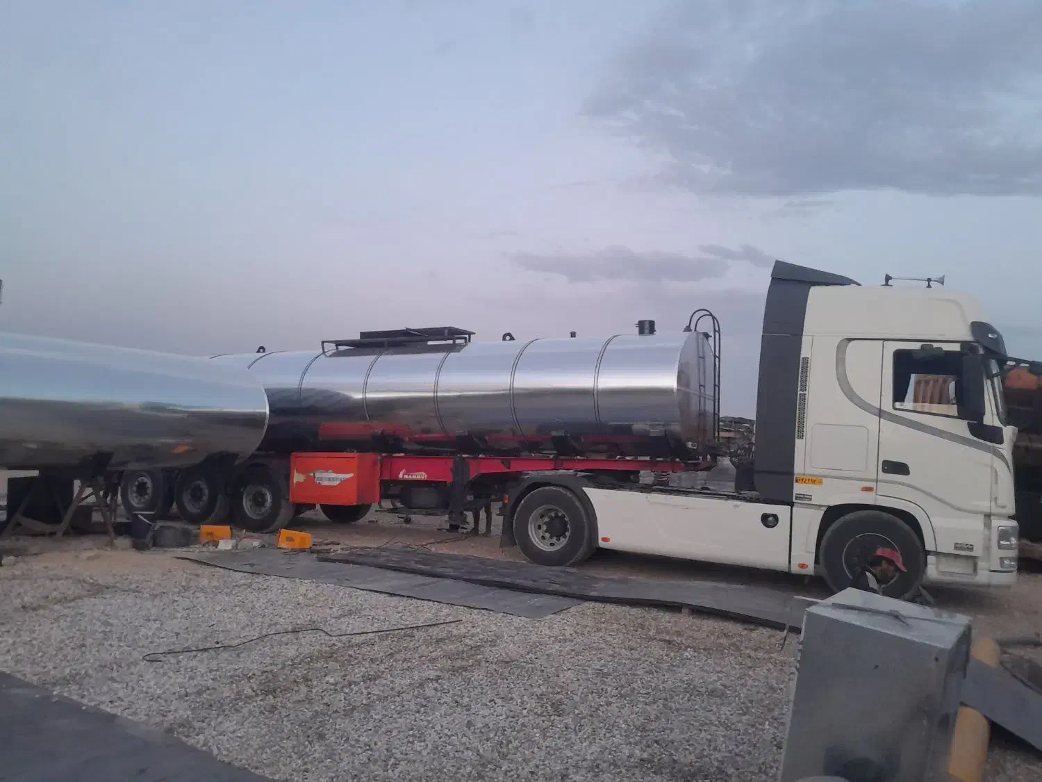 تانکر قیر|خدمات حمل و نقل|اصفهان, شهرک صنعتی امیرکبیر (شاپور جدید)|دیوار