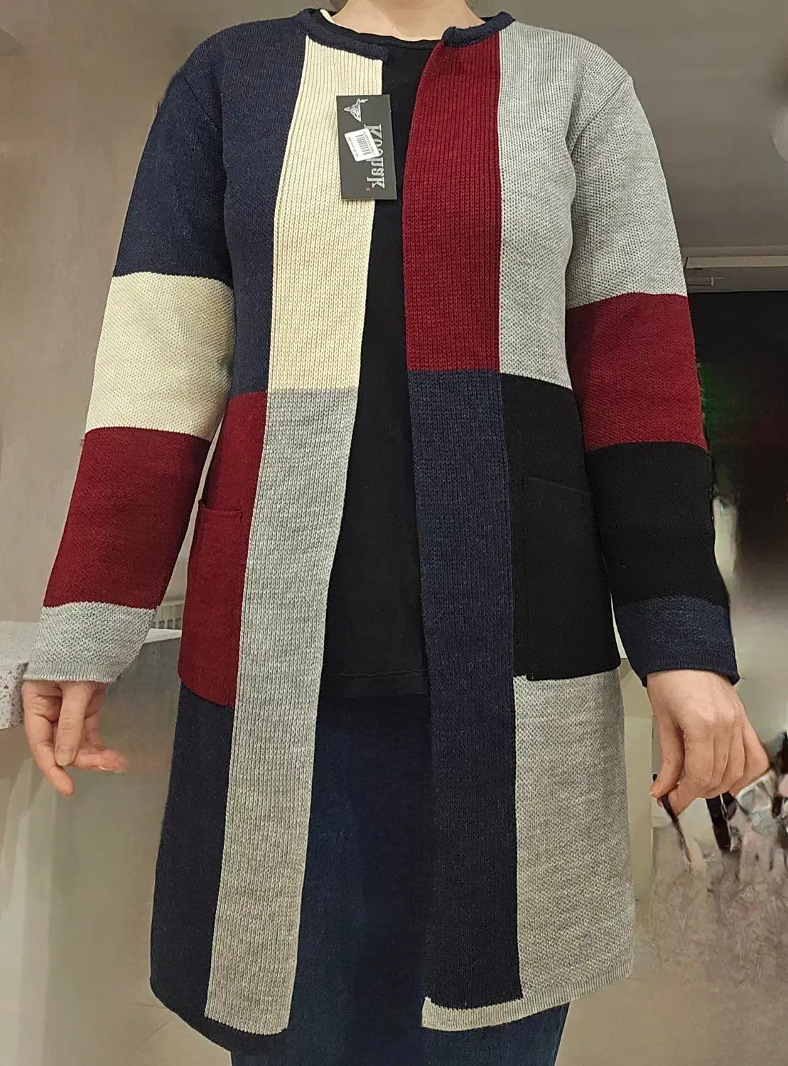 بافت کاردیگان (ژاکت مانتو) نو|لباس|کرج, باغستان|دیوار