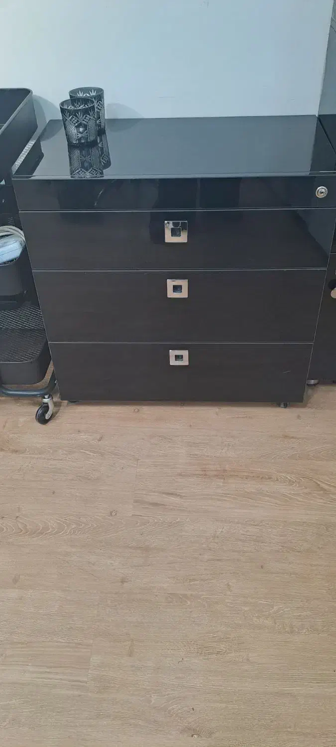 تجهیزات و لوازم سالن زیبایی|آرایشگاه و سالن‌های زیبایی|تهران, الهیه|دیوار