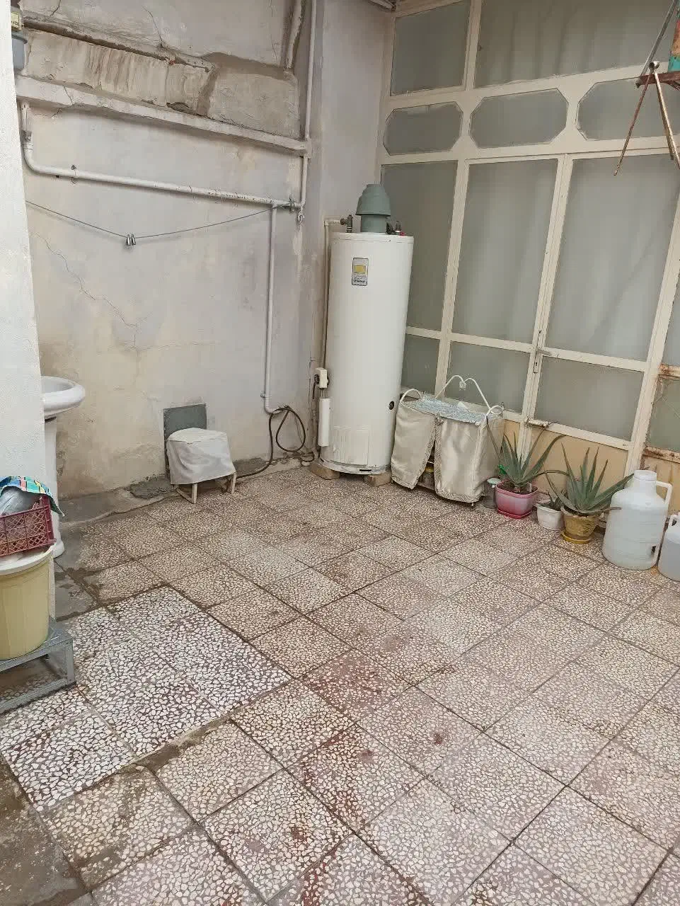 منزل فروشی سند ششدانگ تک برگ|فروش خانه و ویلا|قم, دروازه ری|دیوار