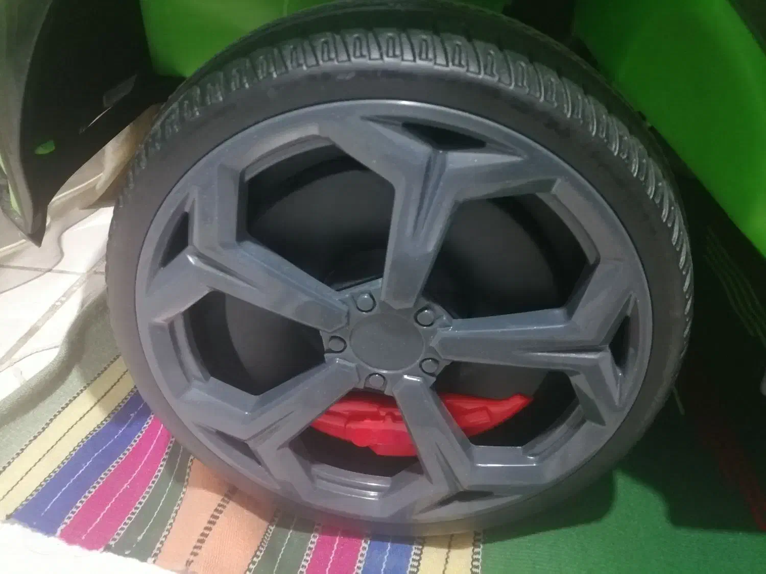 ماشین شارژی 4موتوره|اسباب‌بازی بچه|اهواز, کوروش|دیوار