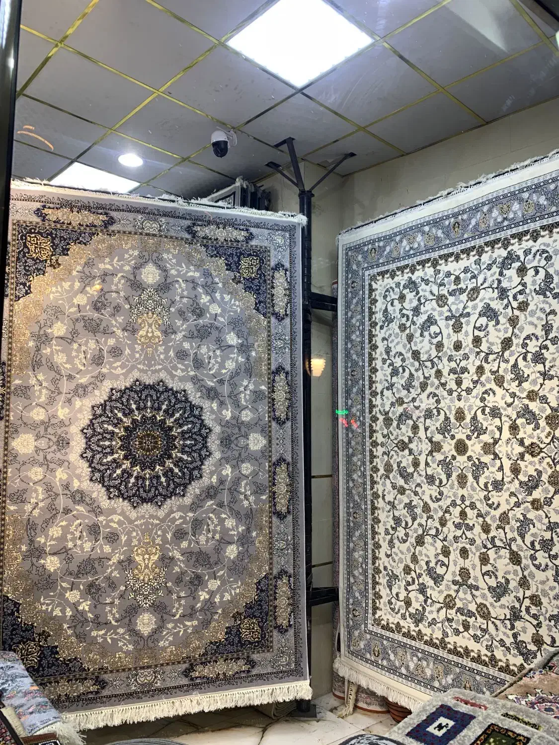 فرش۷۰۰دیزاین۱۲۰۰با اقساط۱۲ماه بدون بهره|فرش|تبریز, |دیوار