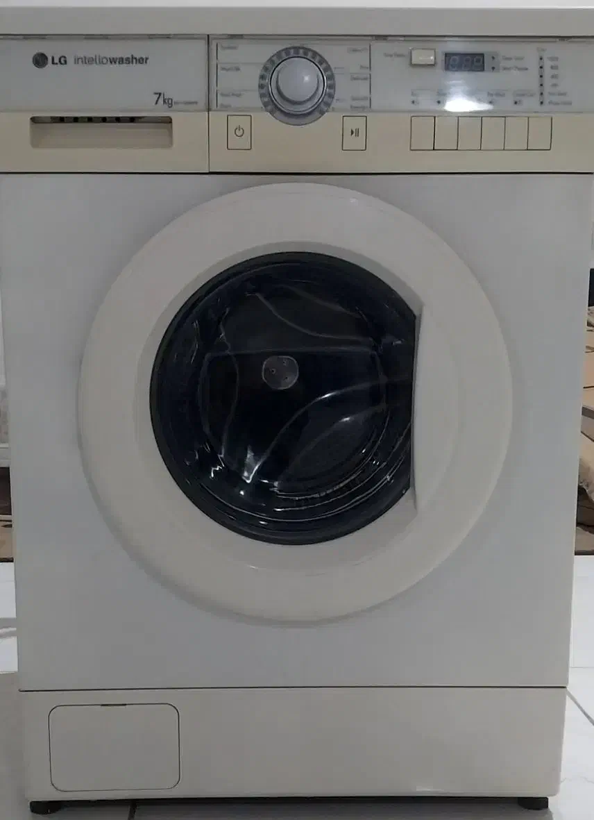 ماشین لباسشویی ۷ کیلوییLG|ماشین لباسشویی و خشک‌کن لباس|سرپل ذهاب, |دیوار